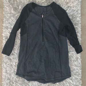 lululemon dry fit material quarter zip SMALL